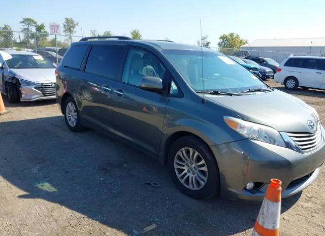 Toyota Sienna (2013)