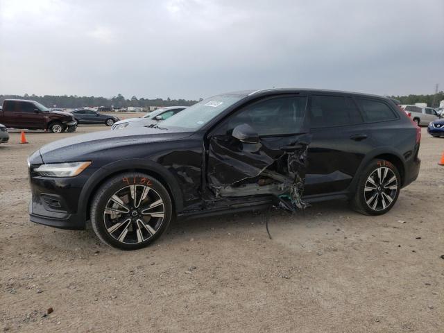 Volvo V60 cross (2021)