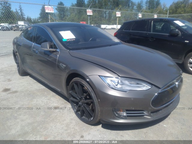Tesla Model s (2015)