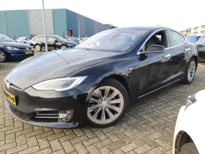 Tesla Model (2018)