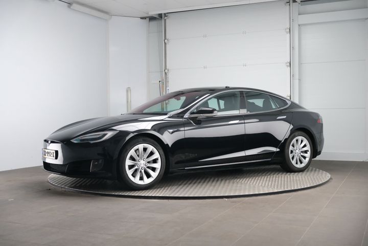 Tesla Model s (2017)