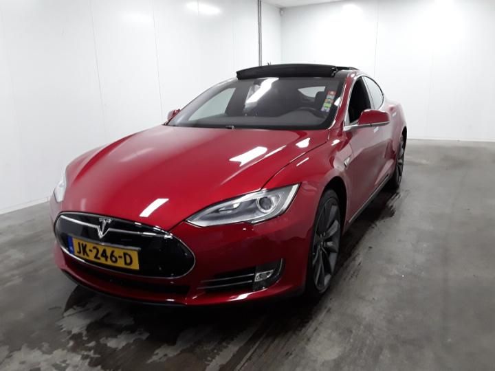 Tesla Model (2016)