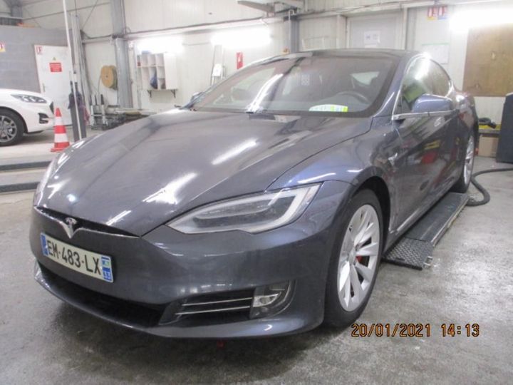 Tesla Model s (2017)