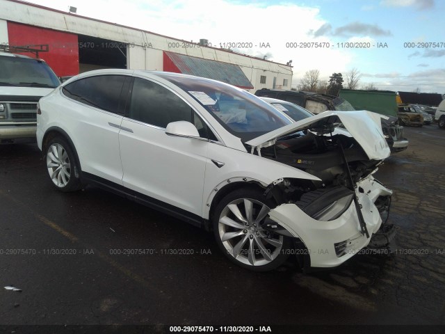 Tesla Model x (2017)