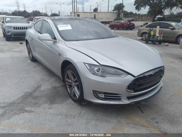 Tesla Model s (2015)