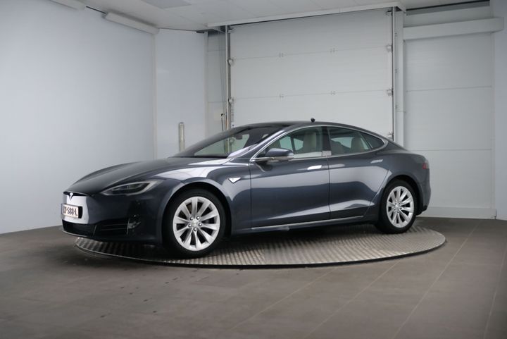 Tesla Model s (2016)