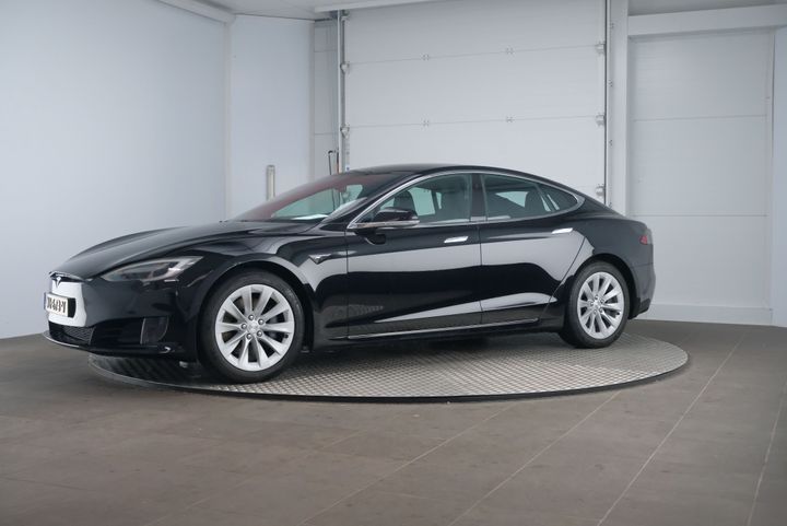 Tesla Model s (2017)