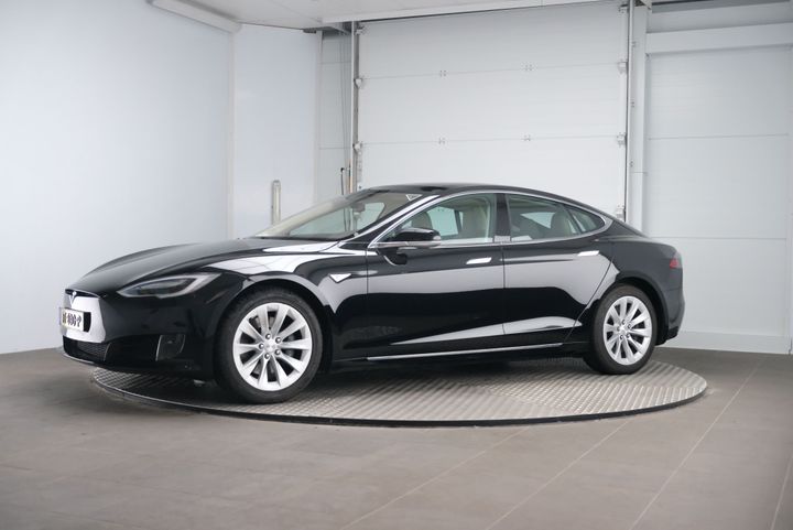 Tesla Model s (2016)
