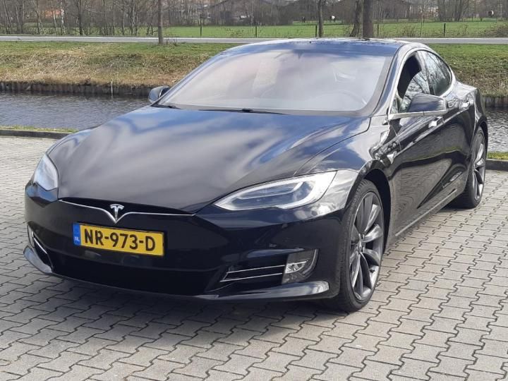 Tesla Model (2017)