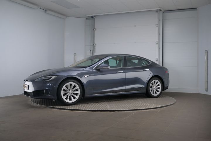 Tesla Model s (2016)