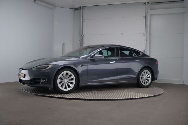 Tesla Model s (2017)