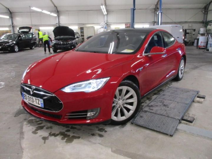 Tesla Model s (2016)