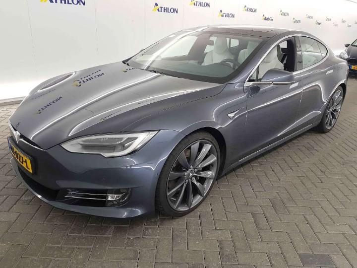 Tesla Model s (2017)