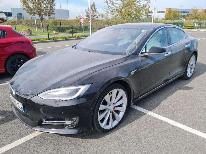 Tesla Model s (2017)
