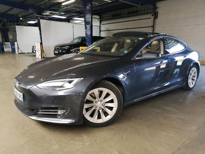 Tesla Model s (2017)
