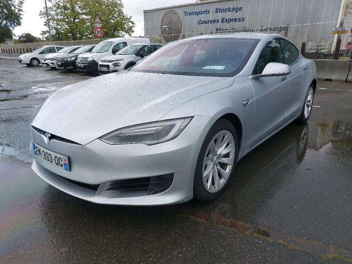 Tesla Model s (2017)