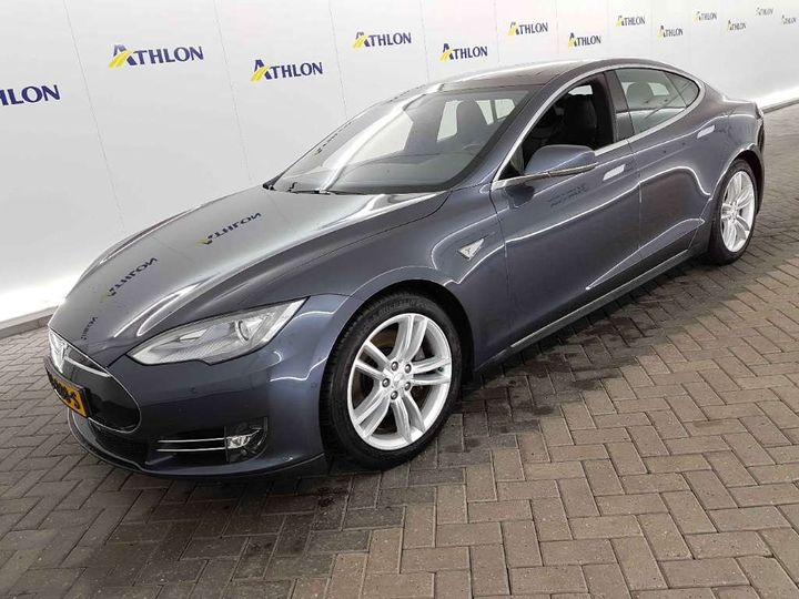 Tesla Model s (2016)