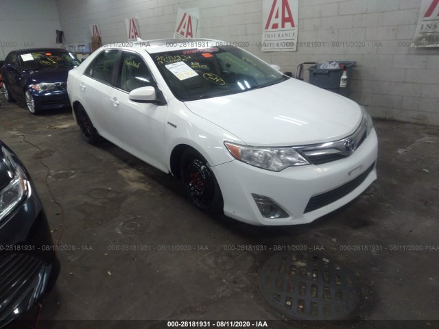 Toyota Camry hybrid (2013)
