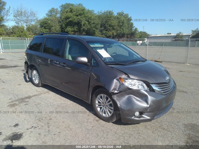 Toyota Sienna (2015)