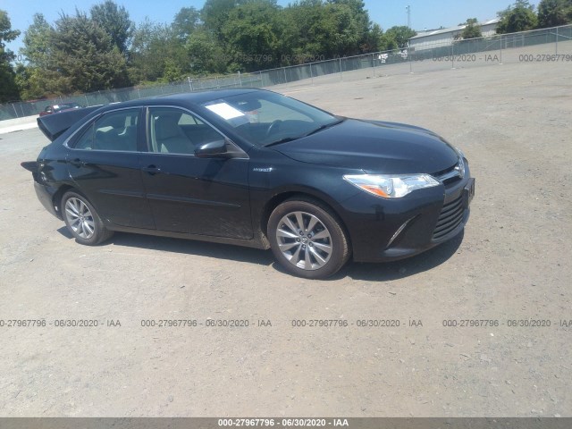Toyota Camry hybrid (2015)
