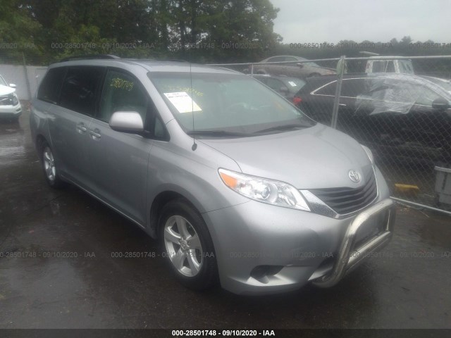 Toyota Sienna (2014)