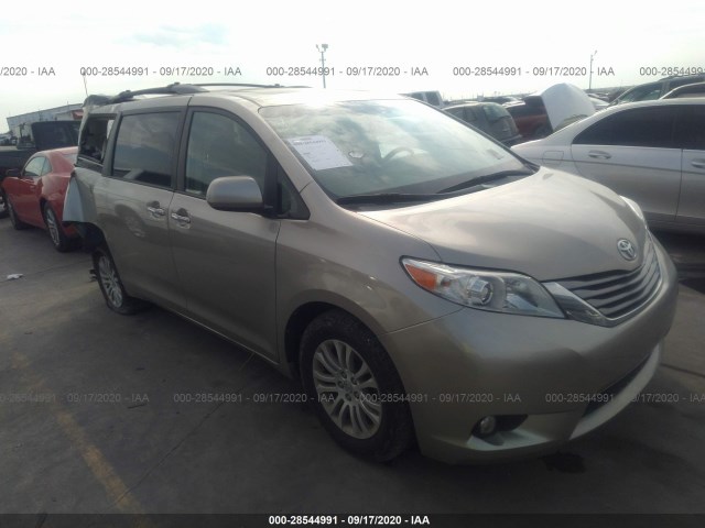 Toyota Sienna (2015)