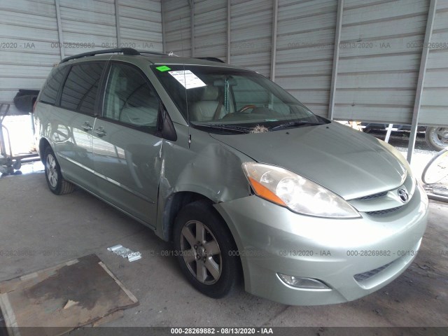 Toyota Sienna (2010)
