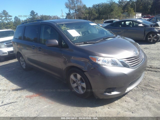 Toyota Sienna (2015)