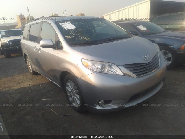 Toyota Sienna (2012)