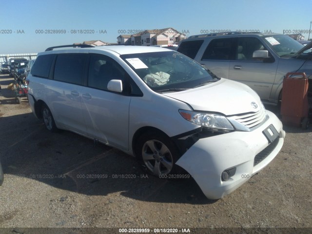 Toyota Sienna (2015)