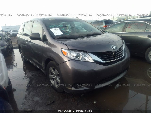 Toyota Sienna (2016)