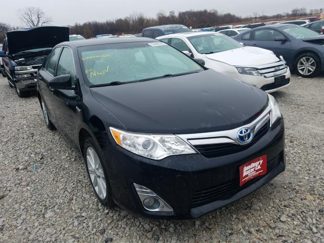 Toyota Camry hybrid (2014)