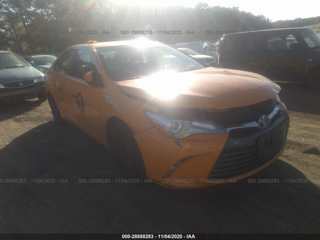 Toyota Camry hybrid (2015)