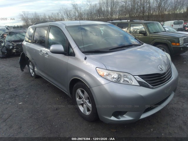Toyota Sienna (2011)