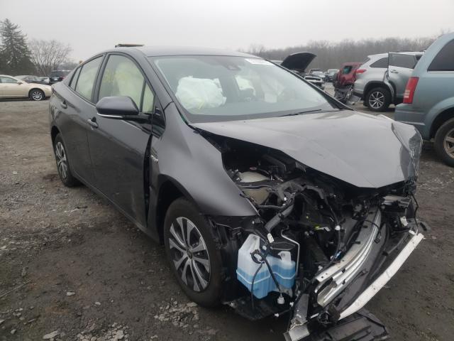 Toyota Prius le (2020)