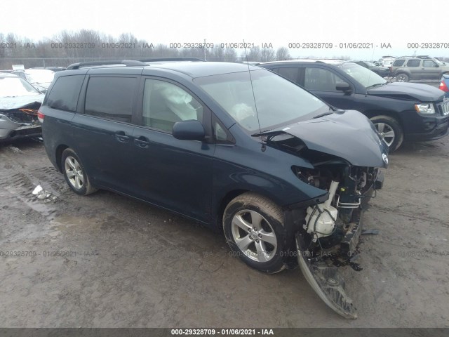Toyota Sienna (2012)