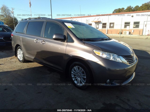 Toyota Sienna (2012)