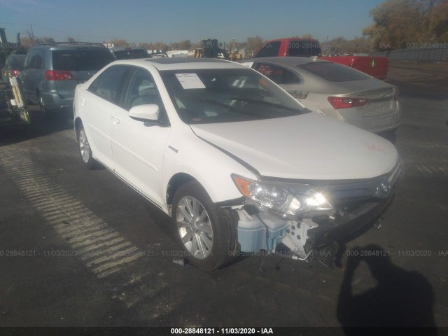 Toyota Camry hybrid (2013)