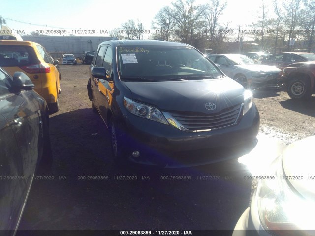 Toyota Sienna (2015)