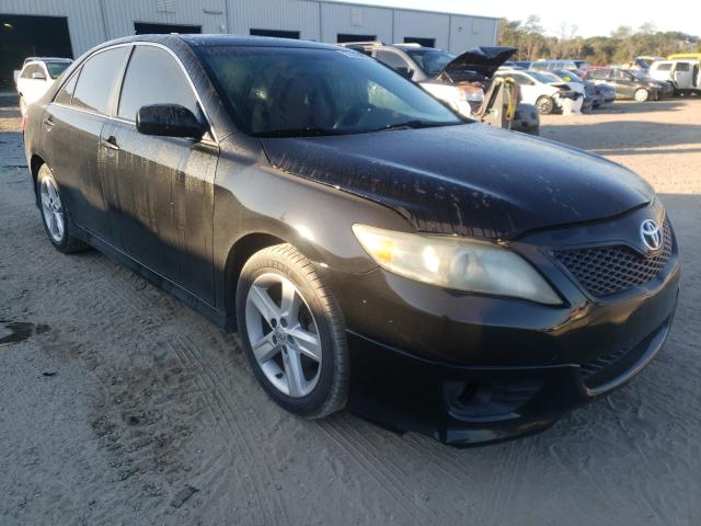 Toyota Camry base (2011)