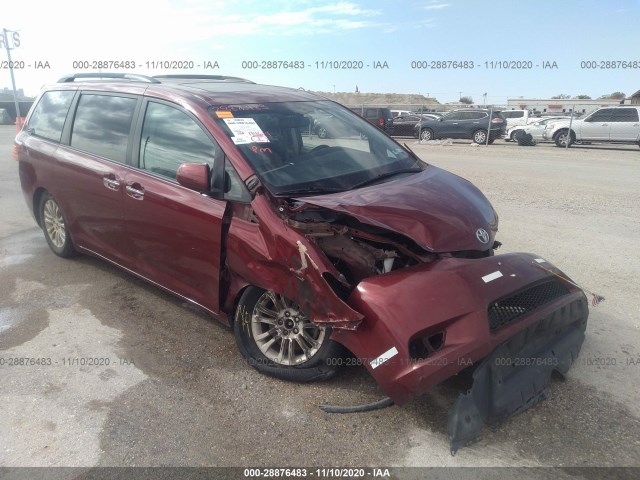 Toyota Sienna (2015)