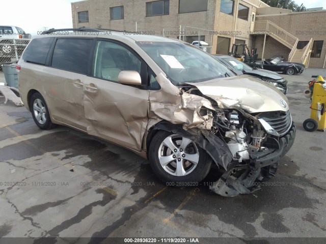 Toyota Sienna (2013)