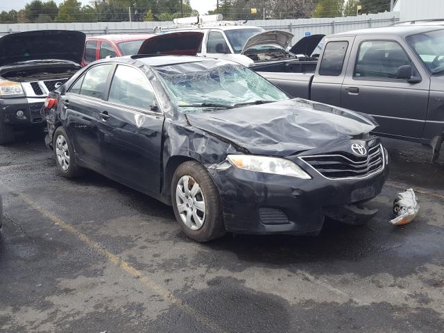 Toyota Camry base (2010)