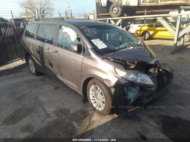 Toyota Sienna (2013)