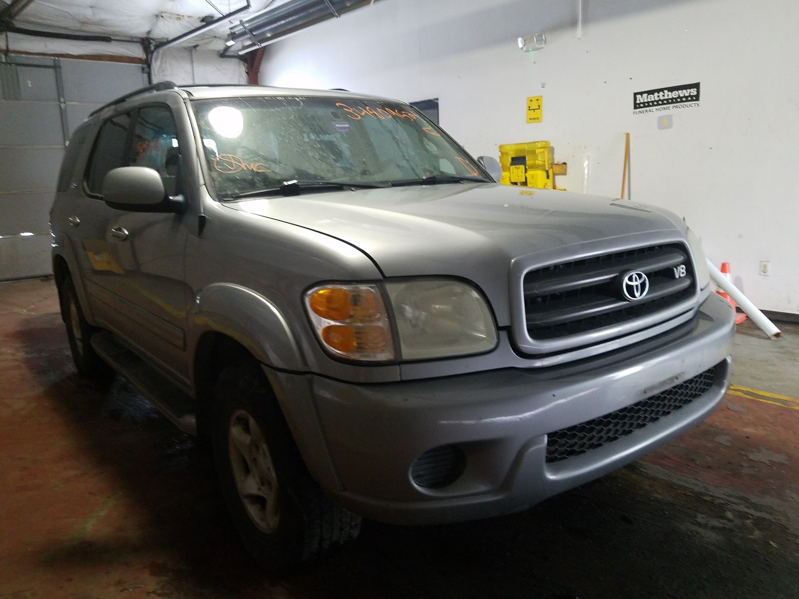 Toyota Sequoia sr (2002)