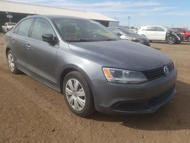 Volkswagen Jetta base (2012)