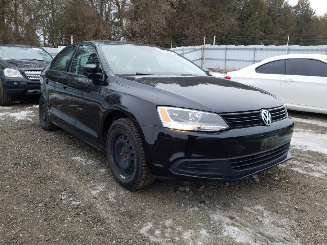 Volkswagen Jetta base (2013)