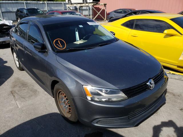 Volkswagen Jetta base (2013)
