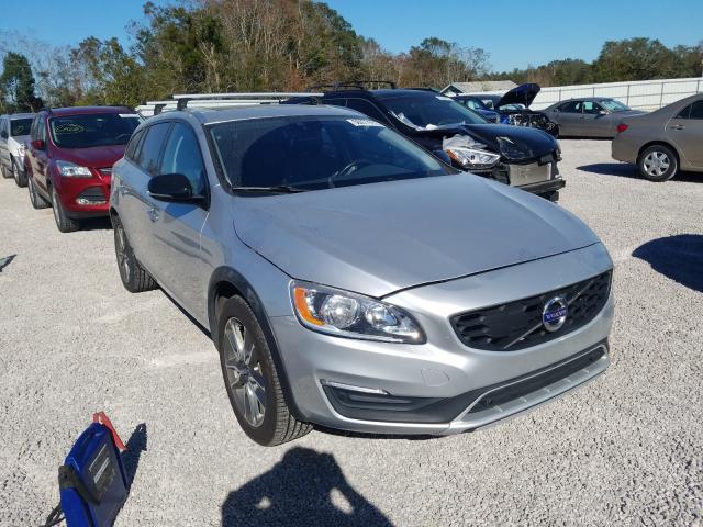 Volvo V60 cross (2017)